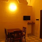Alojamento de Acomodação e Pequeno-almoço Residenza Pizziniaco 4*