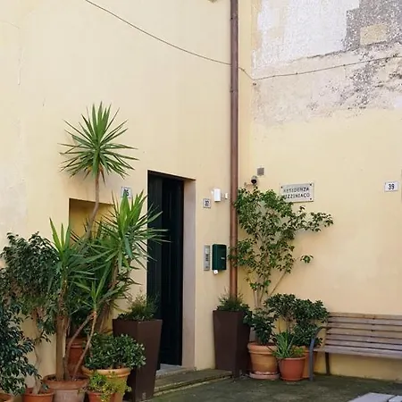 Frühstückspension Residenza Pizziniaco 4*