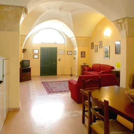 Residenza Pizziniaco Alojamento de Acomodação e Pequeno-almoço Lecce