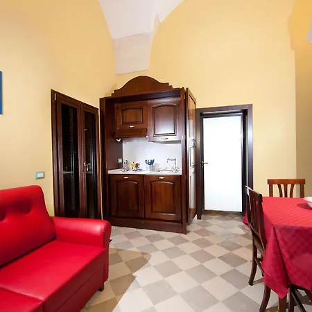 Residenza Pizziniaco Nocleg ze śniadaniem 4*