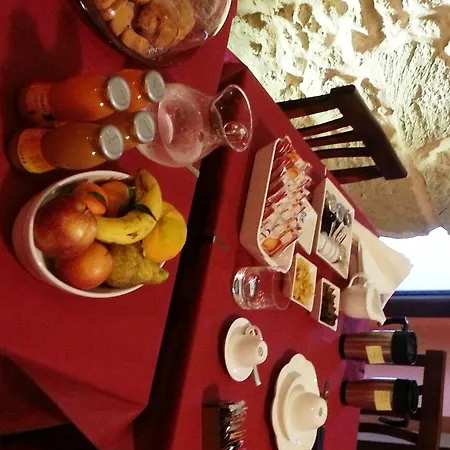 Residenza Pizziniaco Oda ve Kahvaltı
