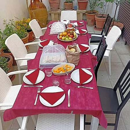 Residenza Pizziniaco Nocleg ze śniadaniem 4*